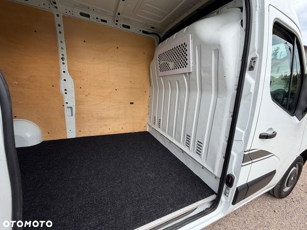 Renault Master - 25