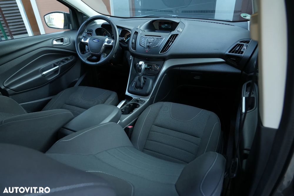 Ford Kuga 2.0 TDCi 4x4 Aut. Trend - 7