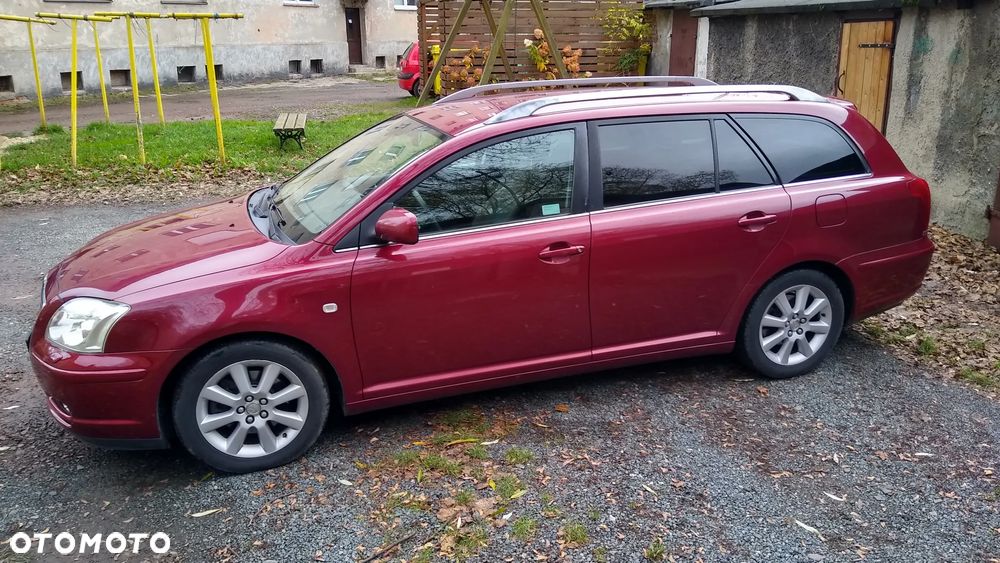 Toyota Avensis 2.0 VVT-i Sol - 2