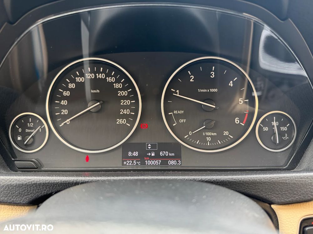 BMW Seria 3 318d xDrive Luxury Line - 13