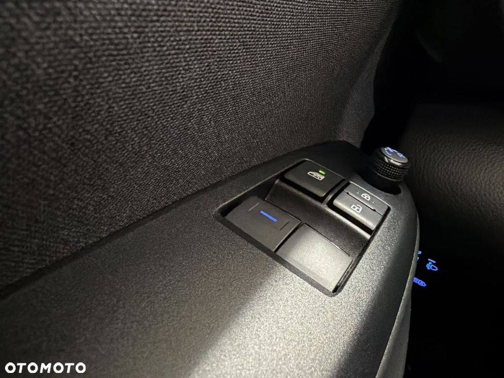 Toyota Yaris - 18