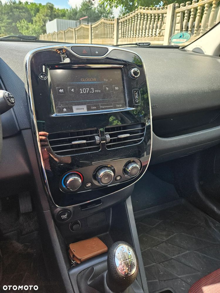 Renault Clio - 10