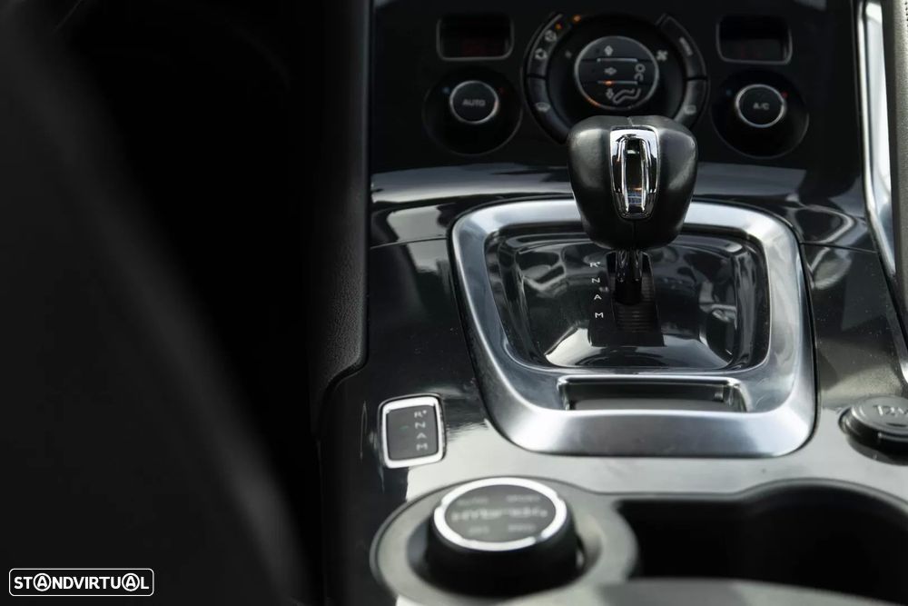 Peugeot 3008 2.0 HDi Hybrid4 - 20