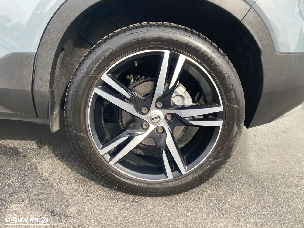 Volvo XC 40 T2 Essential Aut. - 11