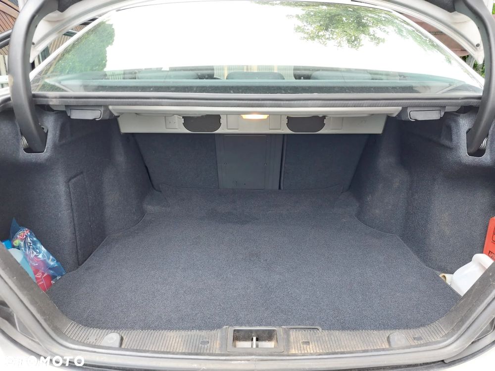 Mercedes-Benz Klasa C 180 T Kompressor Classic - 11