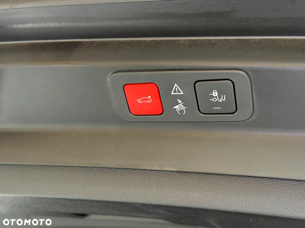 Peugeot 5008 1.5 BlueHDi GT S&S EAT8 - 12