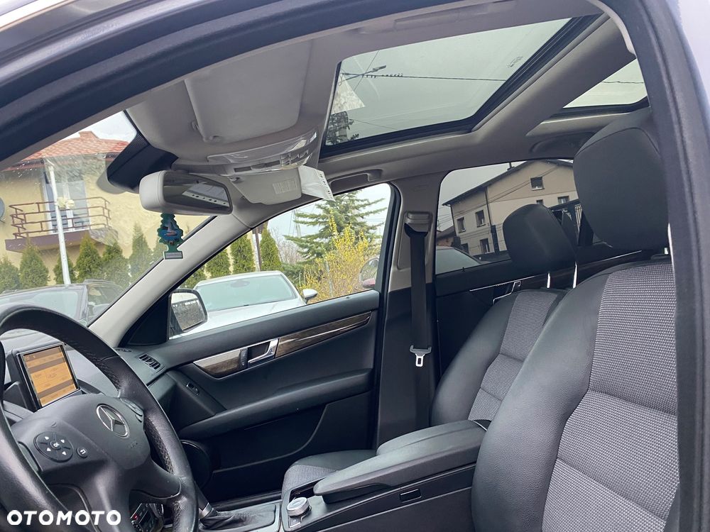 Mercedes-Benz Klasa C - 22