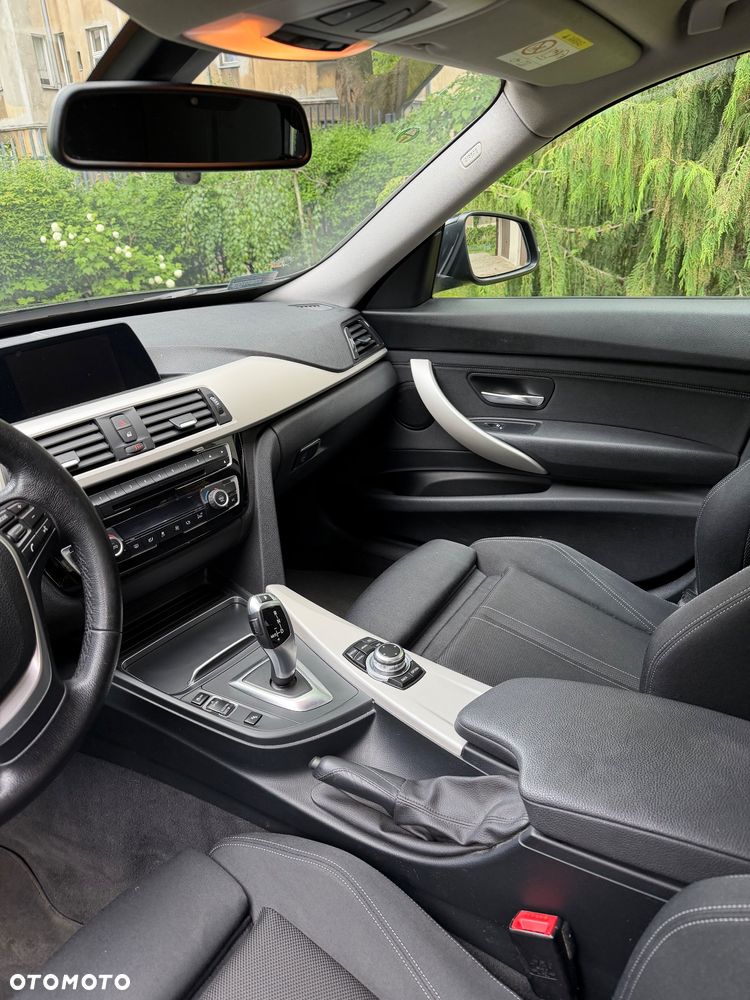 BMW 3GT 320i xDrive - 6