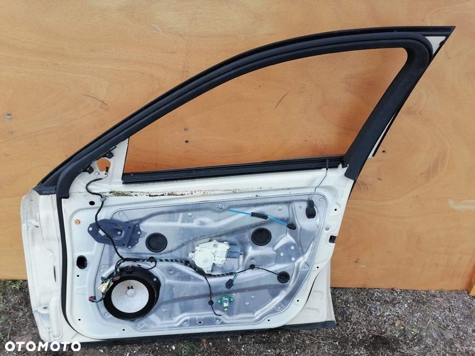 MERCEDES e 212 drzwi przednie zamek podnośnik uszczelka szyba - 6