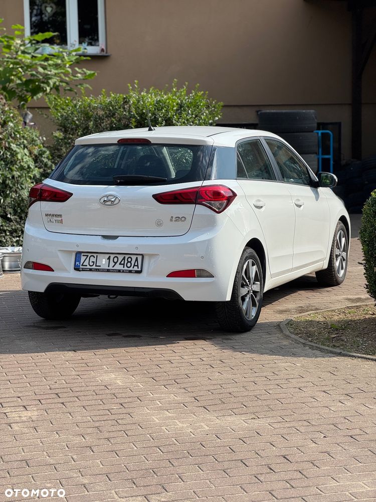Hyundai i20 1.1 CRDi YES Gold - 7