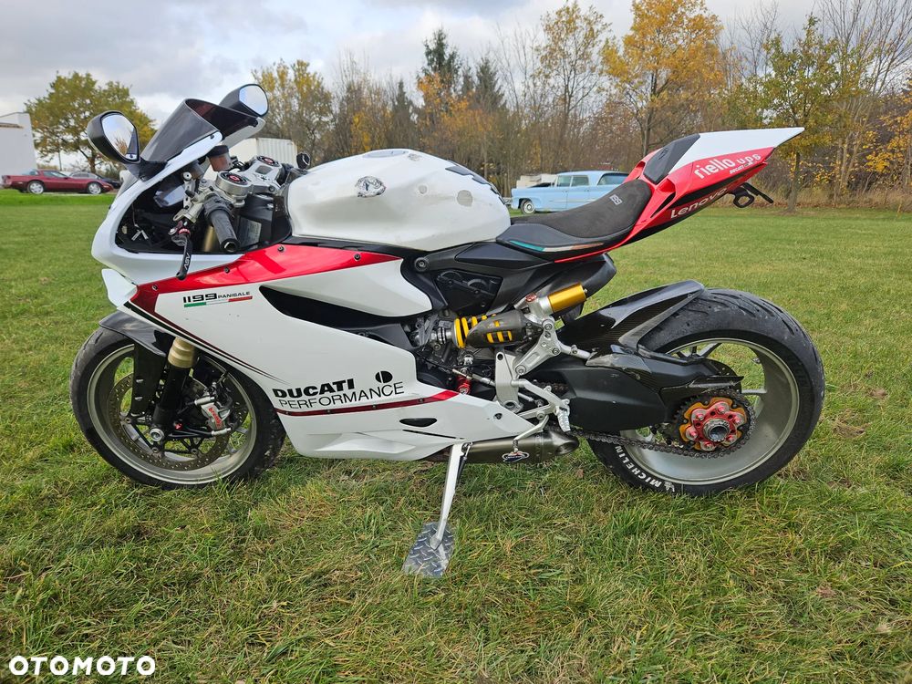 Ducati 1199 Panigale - 10