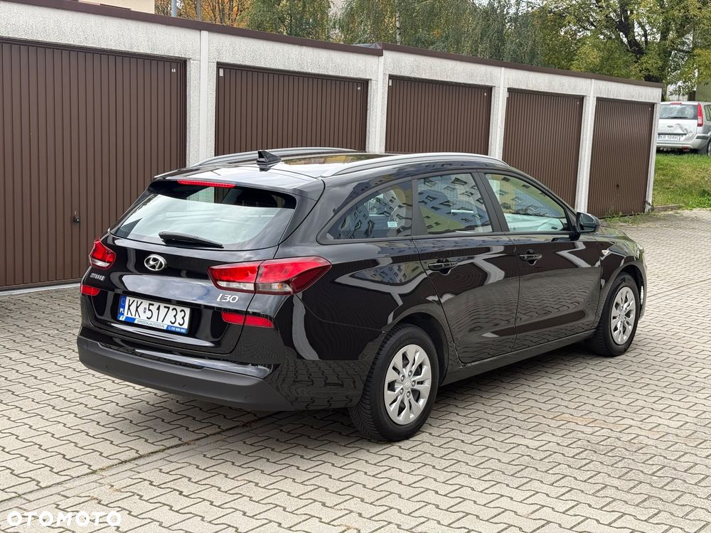 Hyundai i30 1.5 DPI Classic + - 3