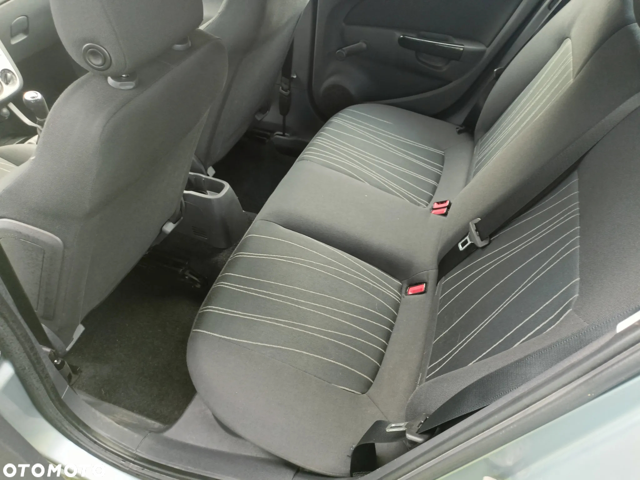 Opel Corsa 1.2 16V - 9