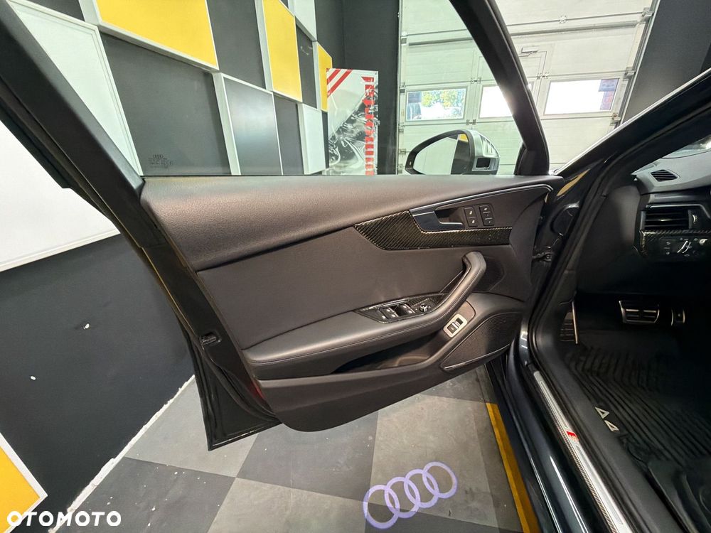 Audi A4 Limousine - 21