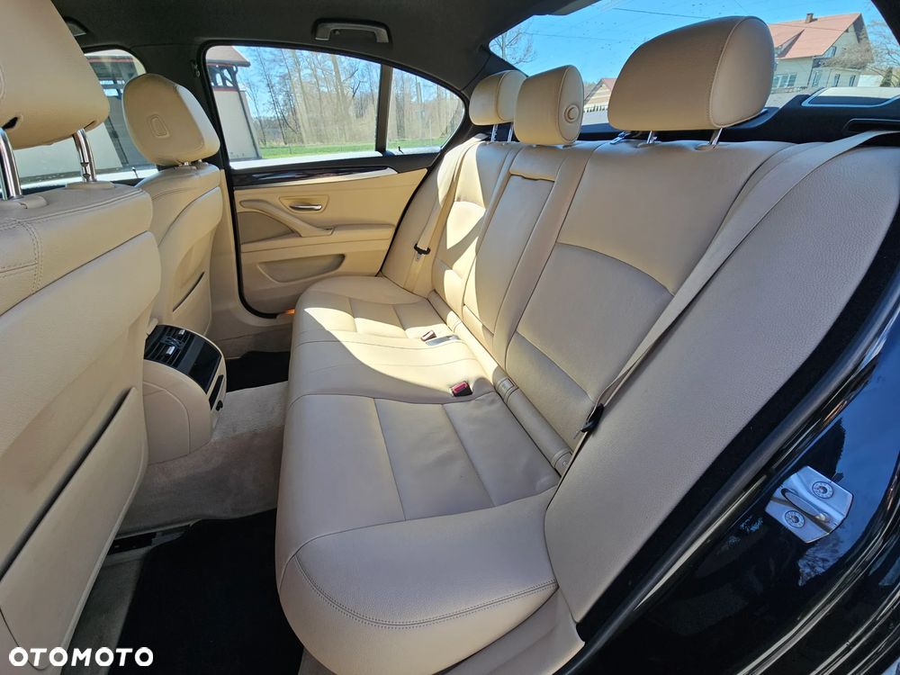 BMW Seria 5 520d - 18