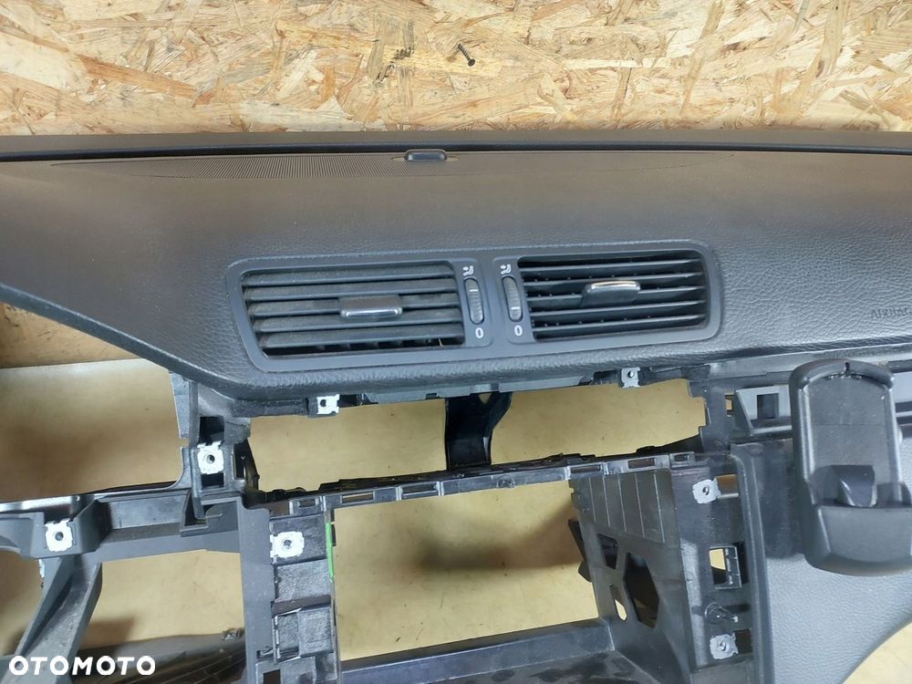 PASSAT B6 DESKA ROZDZIELCZA KONSOLA DEMONTAŻ - 12