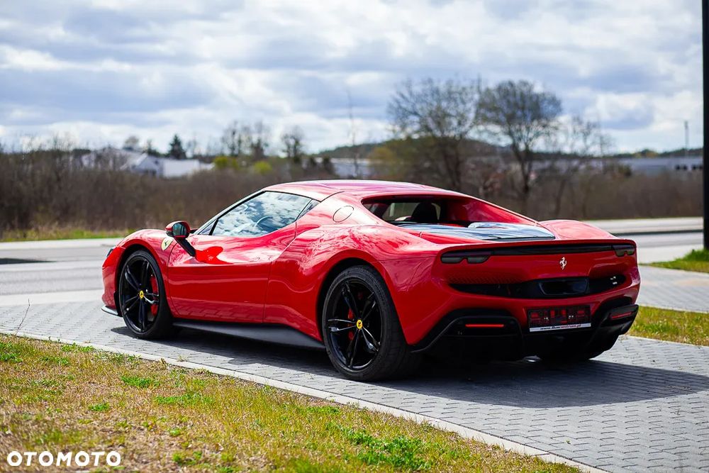 Ferrari 296 GTB - 14