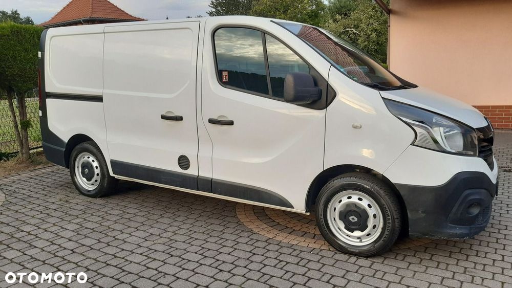 Renault Trafic - 12