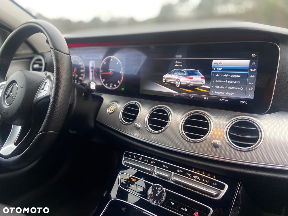 Mercedes-Benz Klasa E 220 d 9G-TRONIC AMG Line - 21