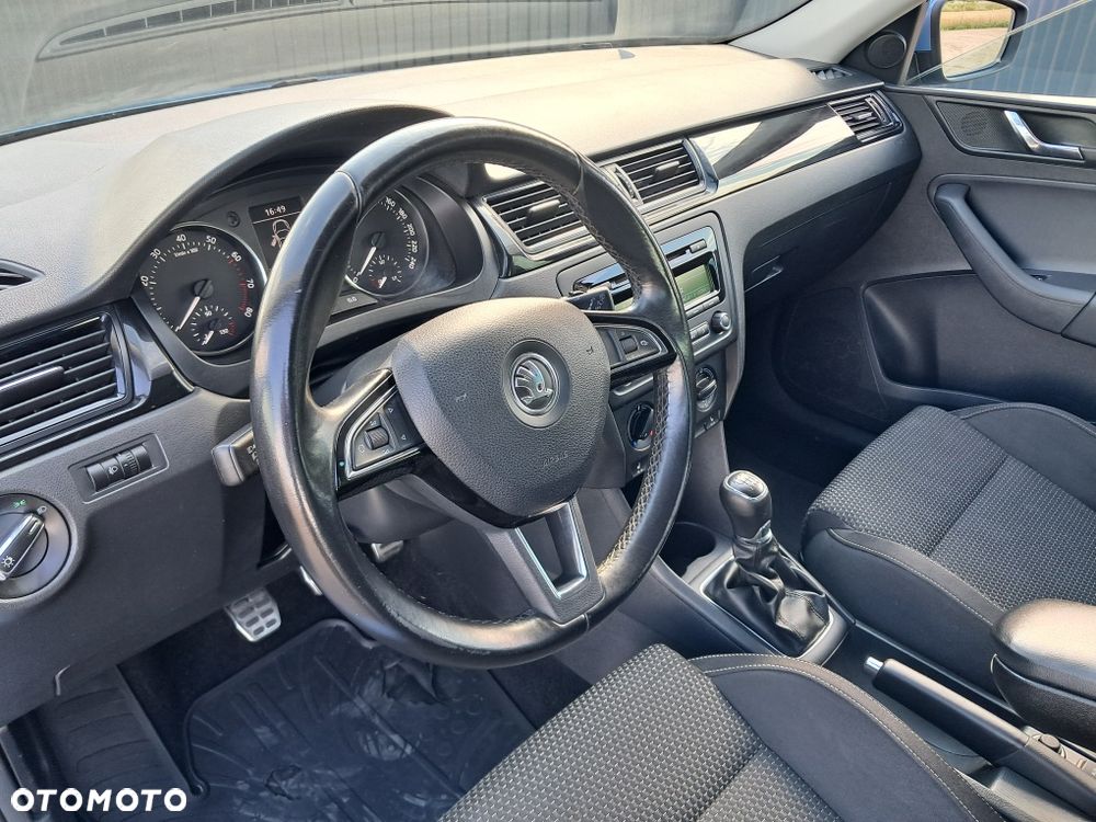 Skoda RAPID - 7