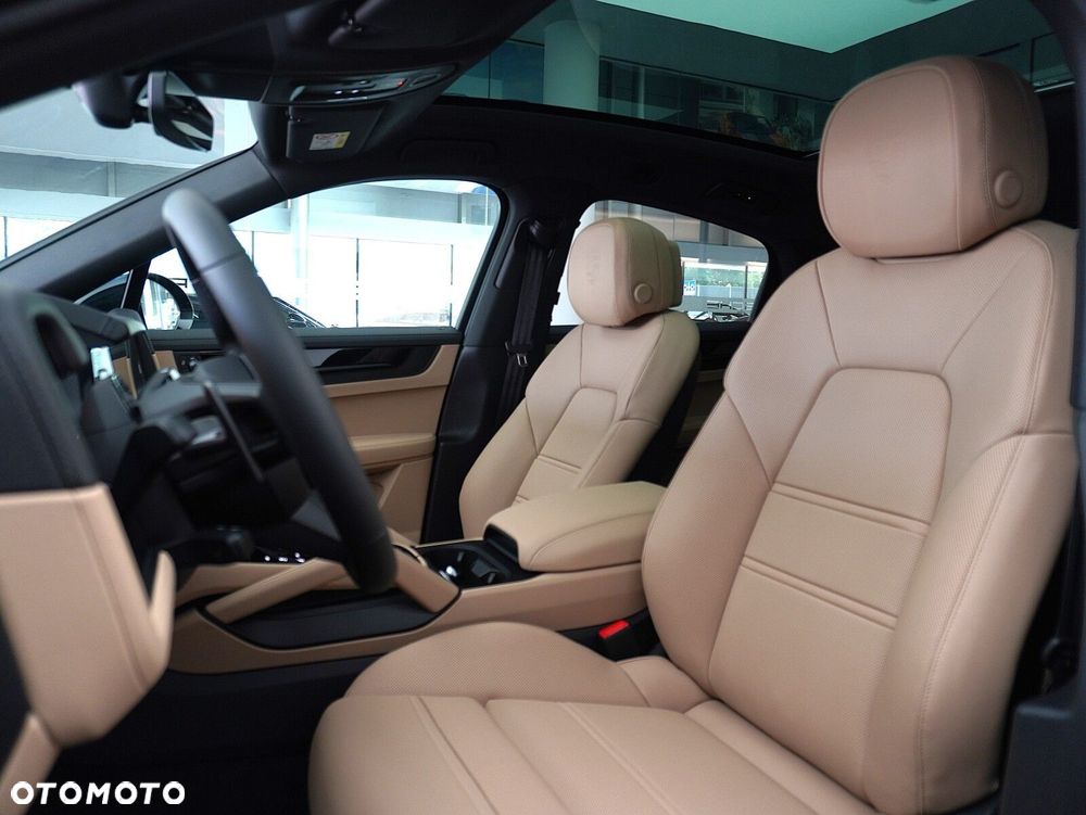 Porsche Cayenne E-Hybrid PHEV Black Edition - 30