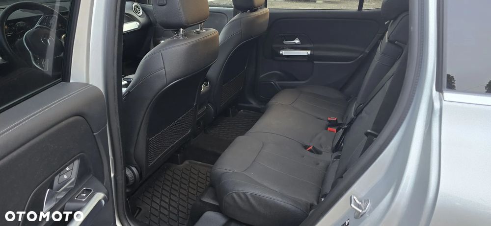 Mercedes-Benz GLB 250 4Matic 8G-DCT EDITION 2022 - 12