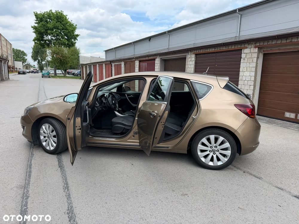 Opel Astra - 13