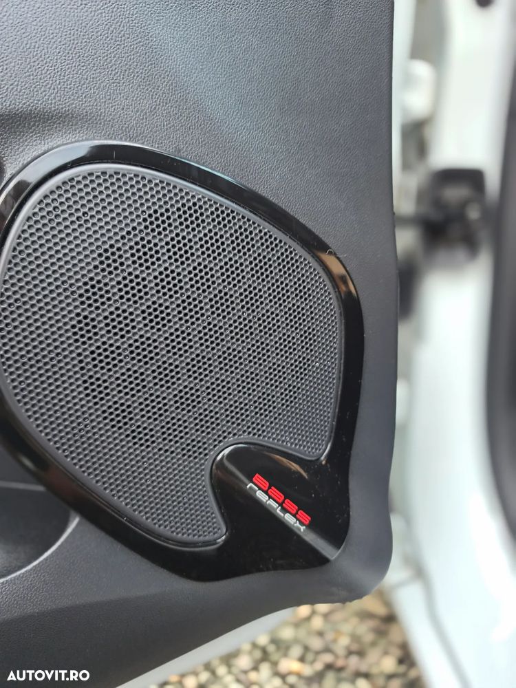 Renault Clio - 7
