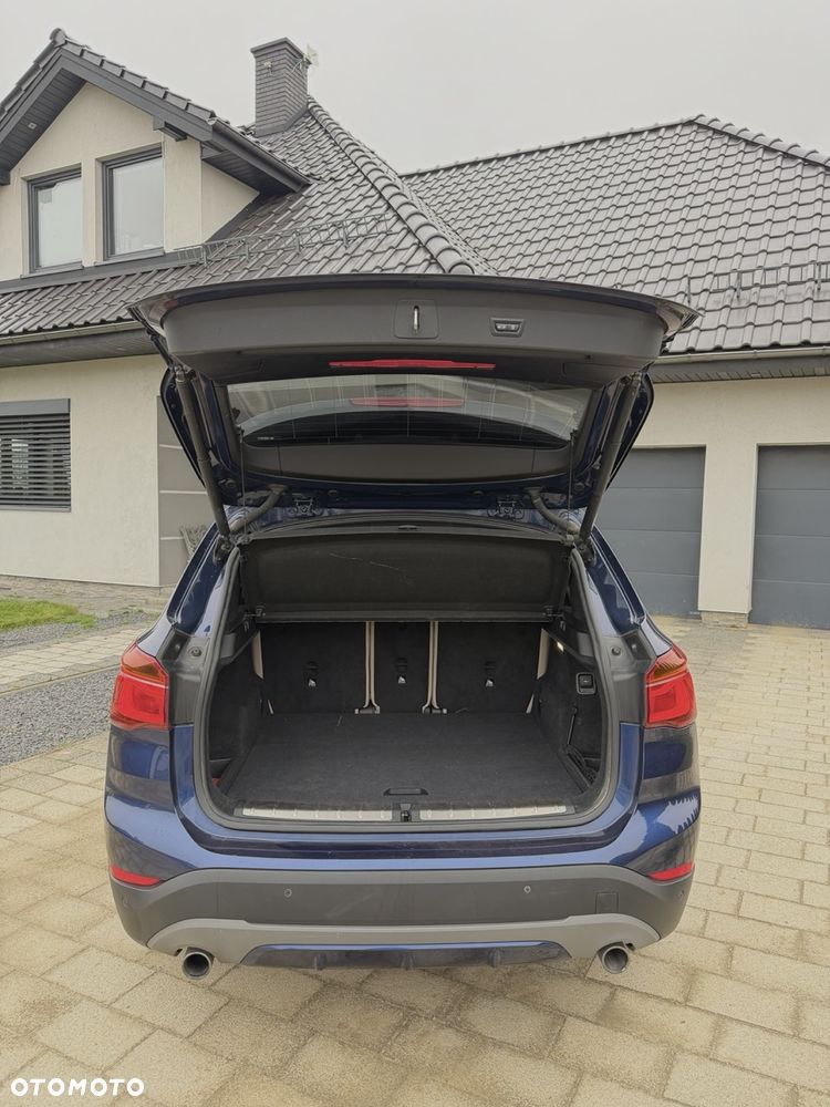 BMW X1 xDrive25i xLine - 5