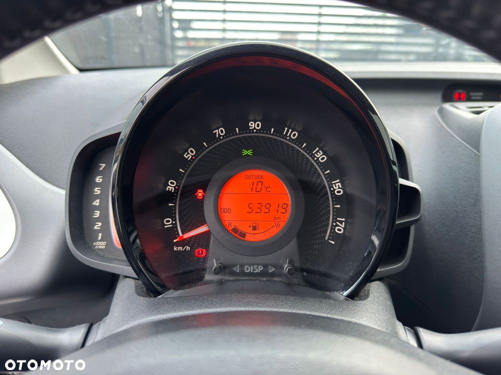 Toyota Aygo x-cite - 18