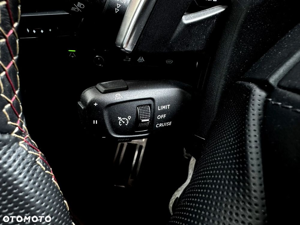 DS Automobiles DS 7 Crossback 1.6 PureTech Performance Line + - 39