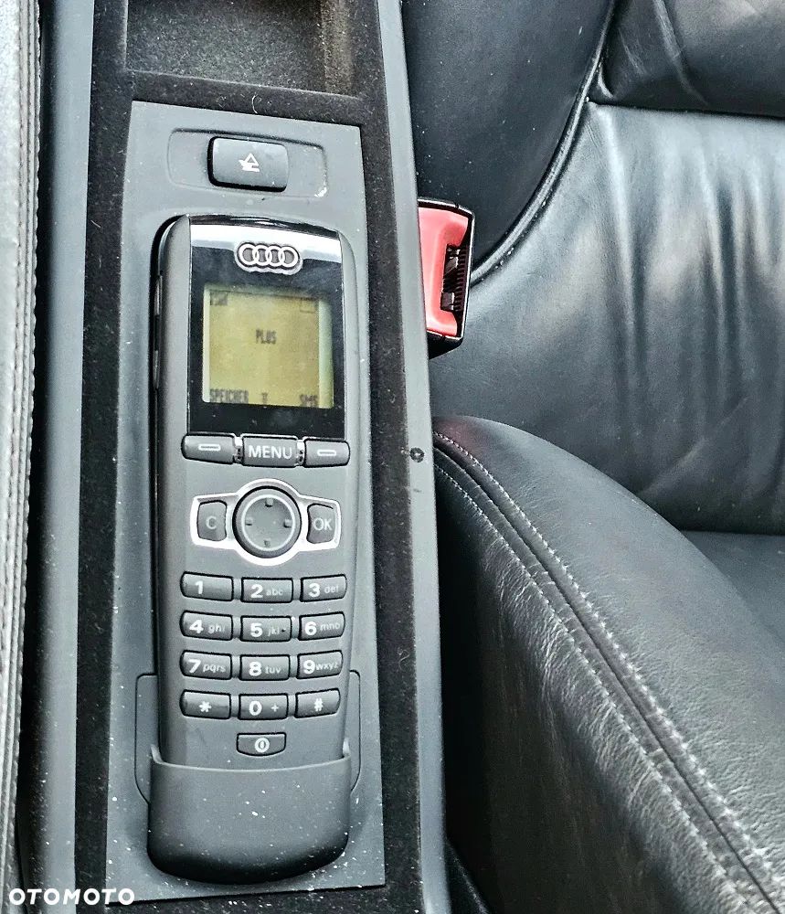 Audi A8 4.2 Quattro - 20