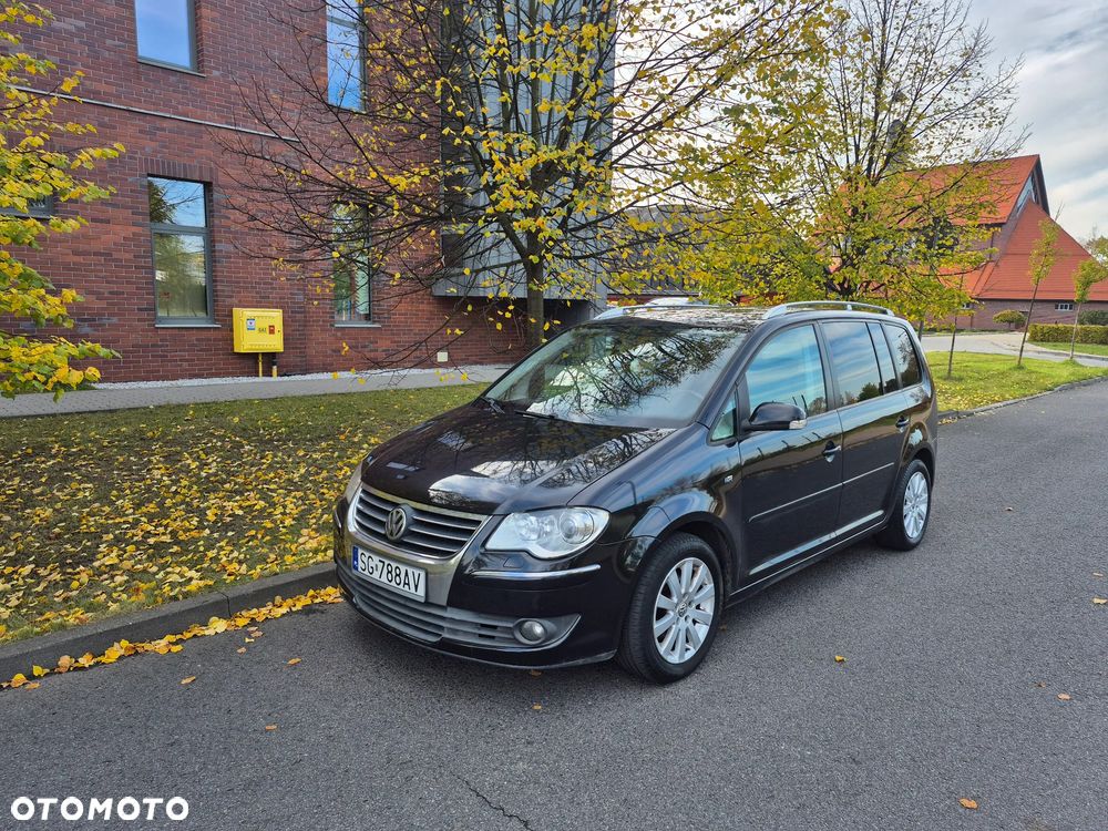 Volkswagen Touran 2.0 TDI Highline - 16