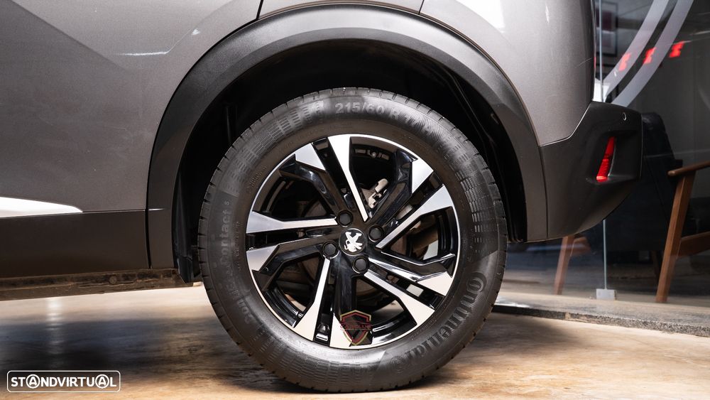 Peugeot 2008 1.2 PureTech Allure - 12