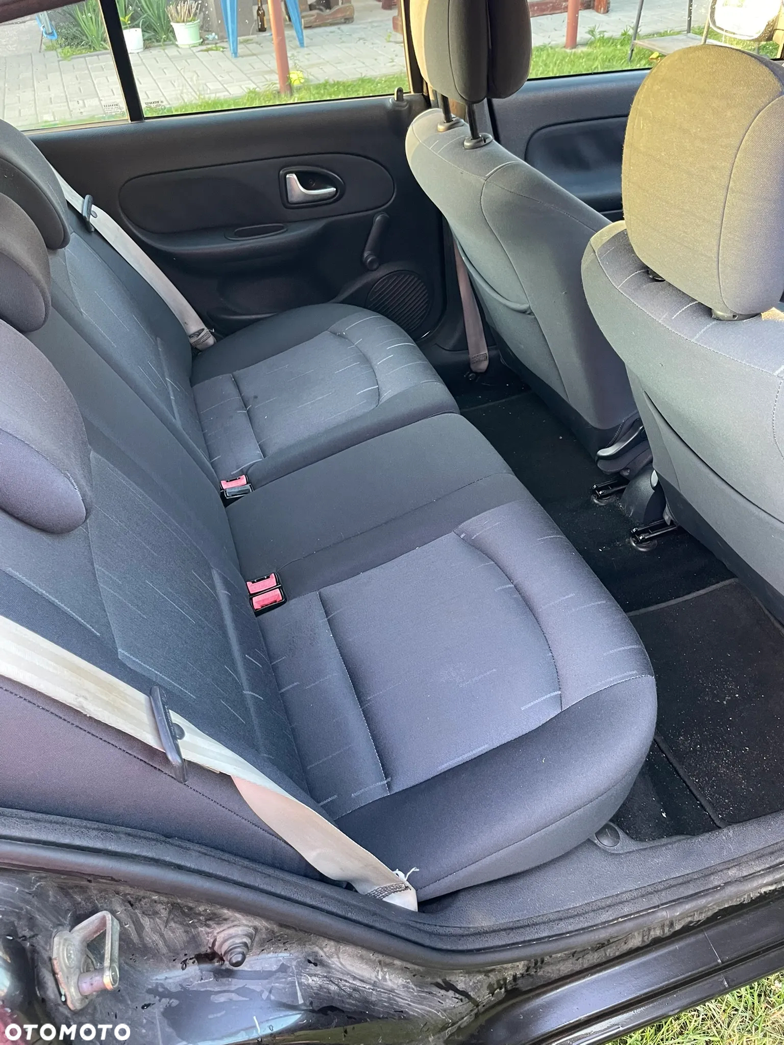 Renault Clio - 15