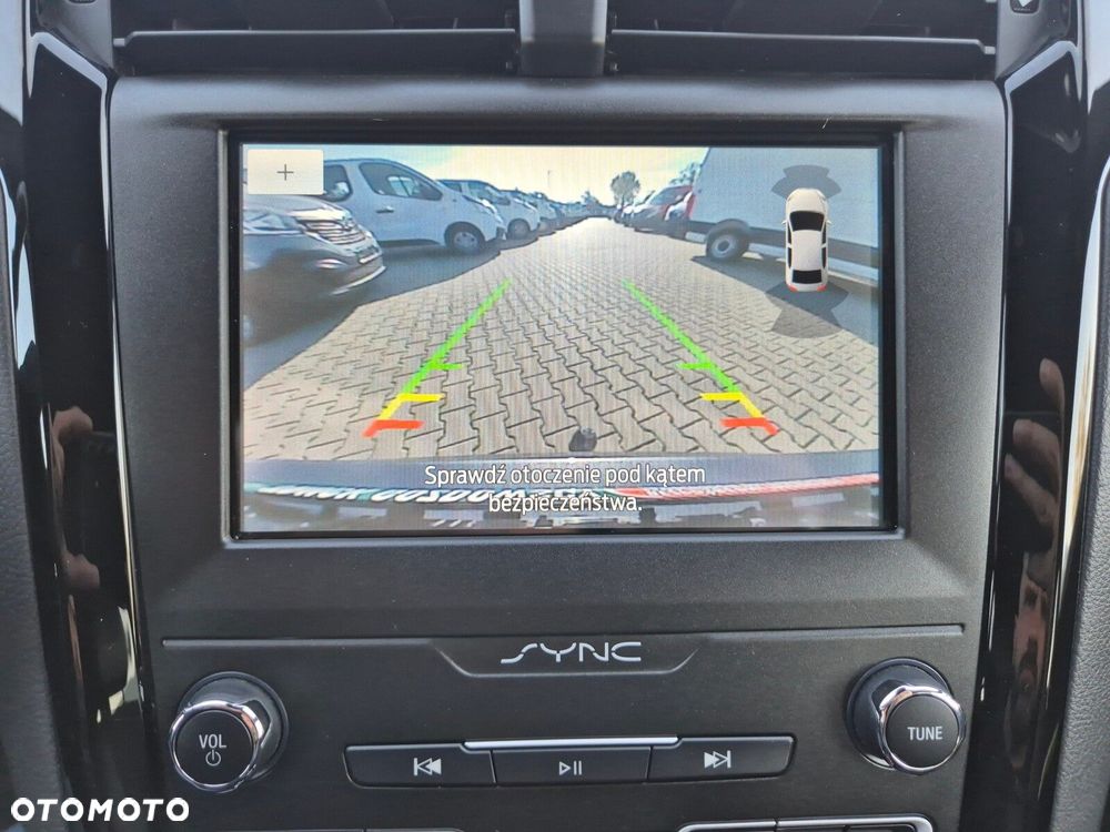 Ford Mondeo - 23