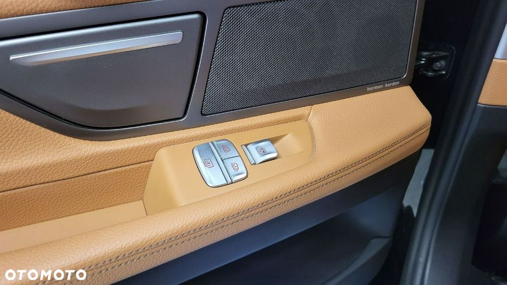 BMW Seria 7 - 24