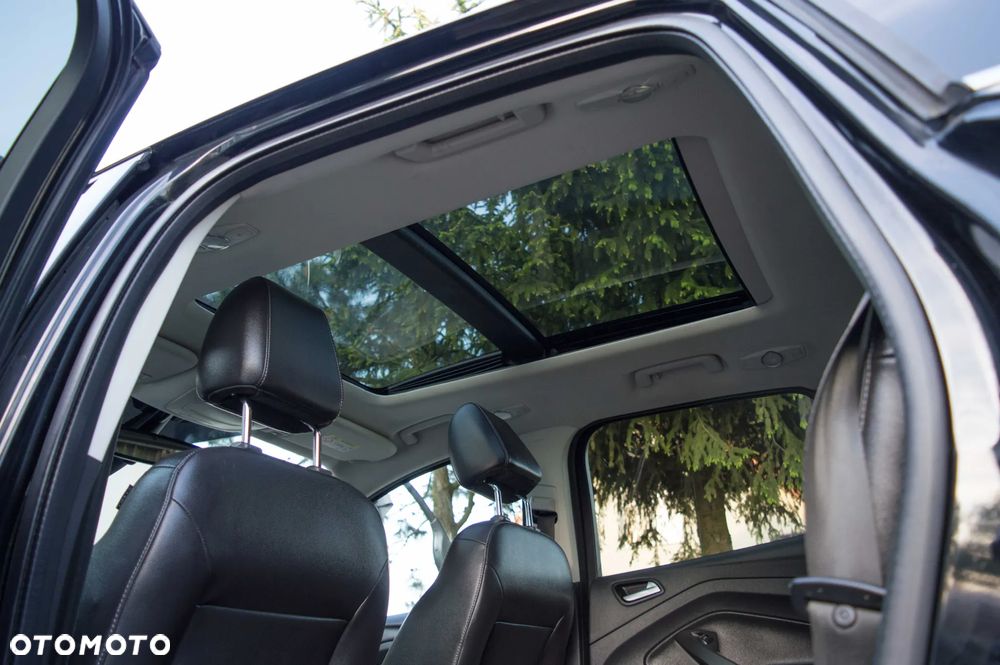 Ford Kuga 2.0 TDCi 2x4 Titanium - 34