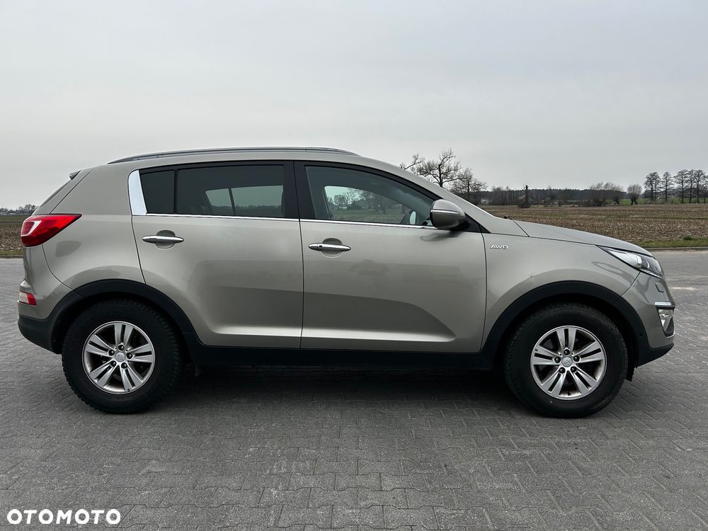 Kia Sportage 2.0 CRDI L AWD - 6