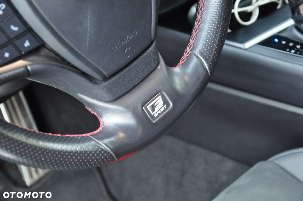 Lexus UX 200 GPF F Sport Design+ 2WD - 34