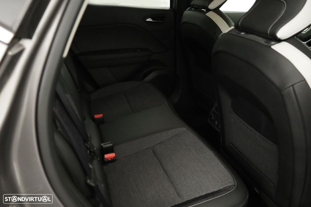 Renault Captur 1.0 TCe Techno Bi-Fuel - 23