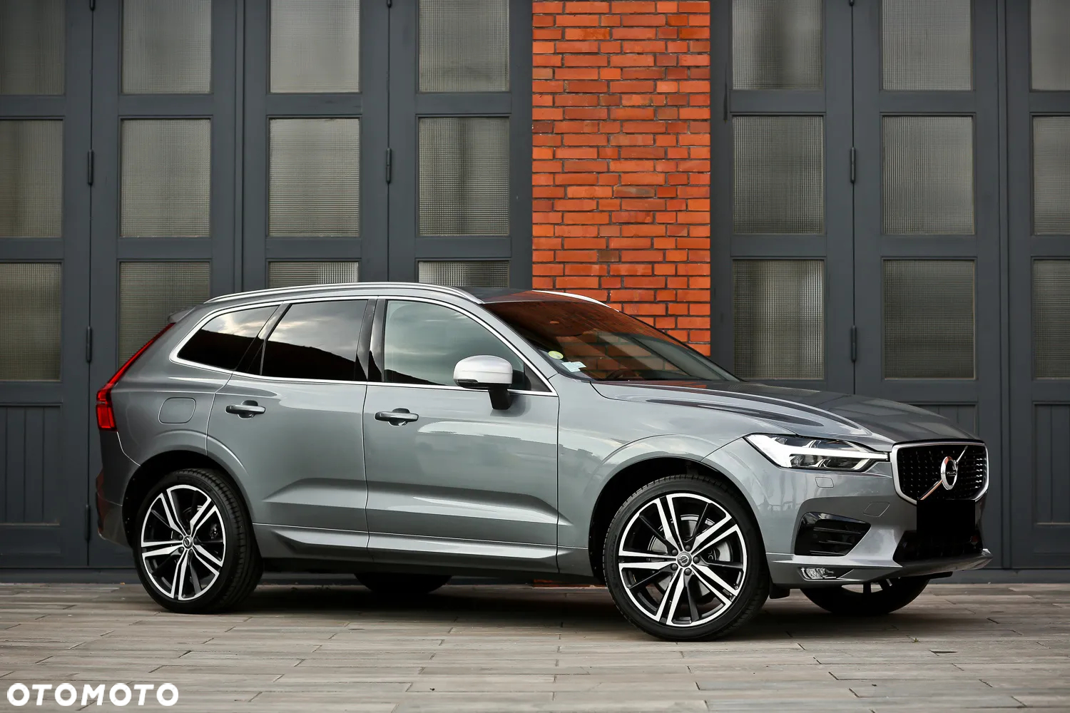 Volvo XC 60 D4 AWD Geartronic RDesign - 4
