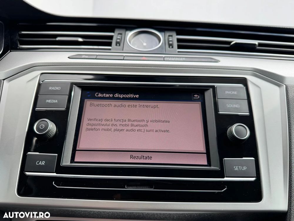 Volkswagen Passat - 38