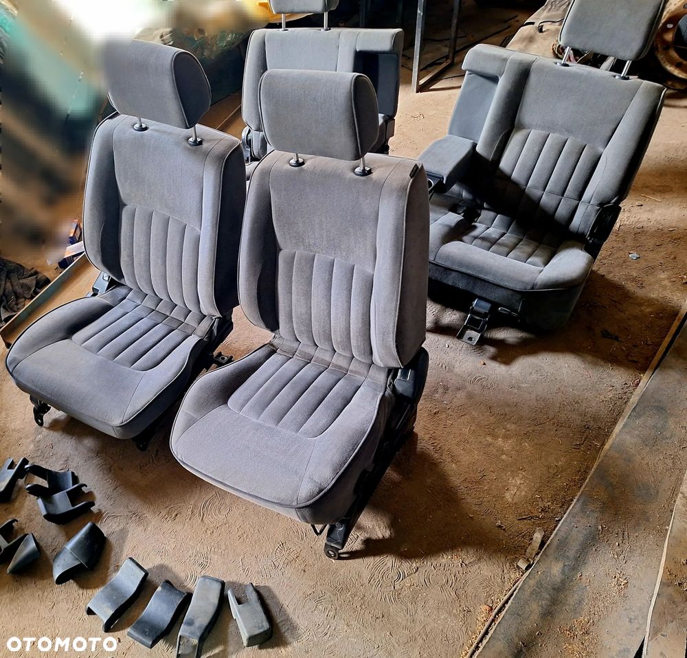 Fotele nissan patrol - 1