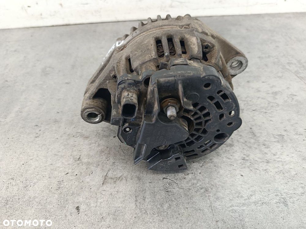 ALTERNATOR OPEL ZAFIRA B 13229990 0124325172  BOSCH 1.9 CDTI - 4