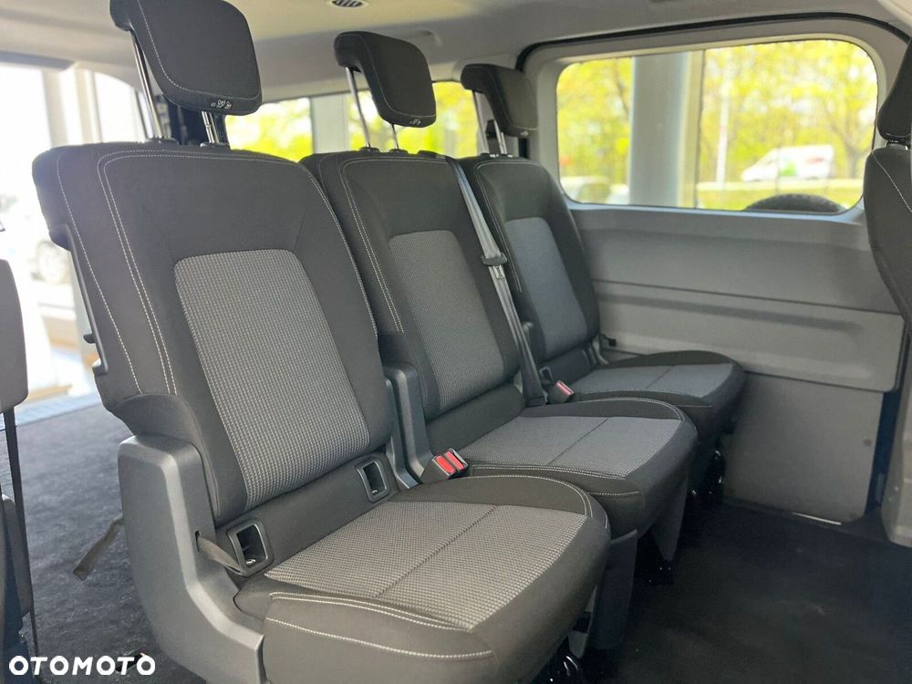 Volkswagen Transporter Kombi - 18