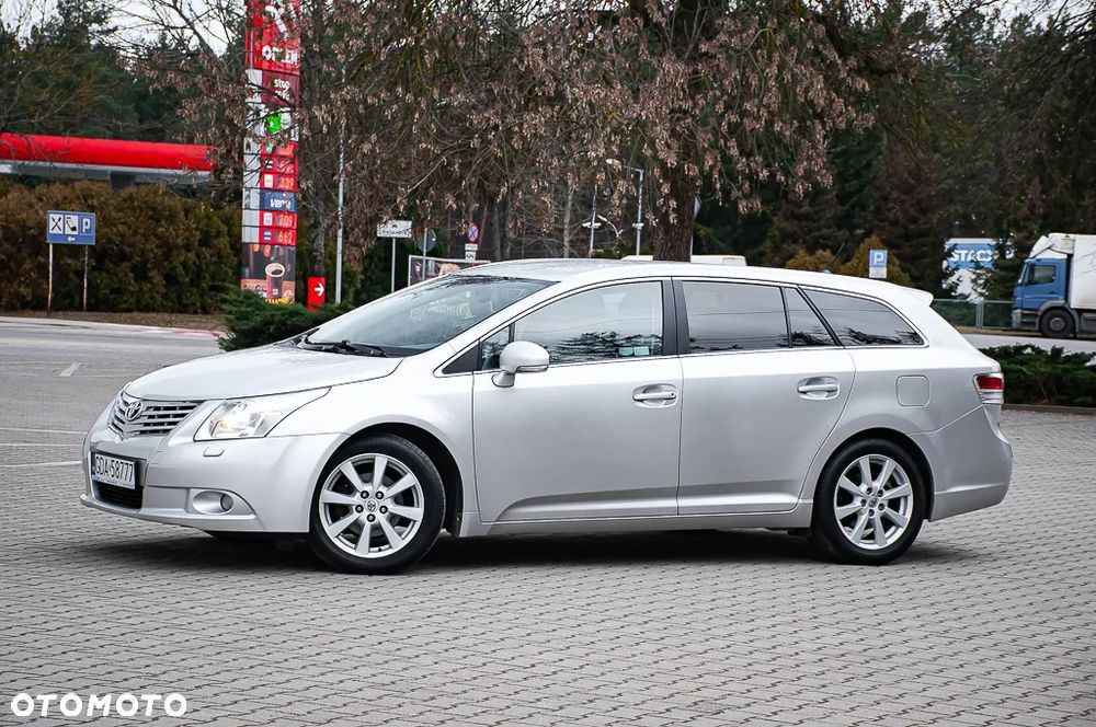 Toyota Avensis 2.0 D-4D Sol - 12