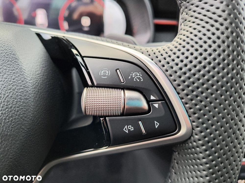 Skoda Scala 1.5 TSI Monte Carlo DSG - 24