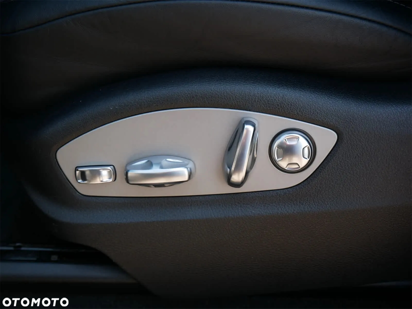 Porsche Macan - 10