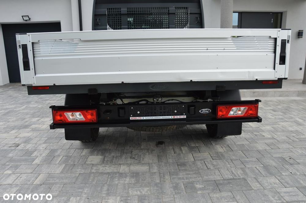 Ford Transit - 13